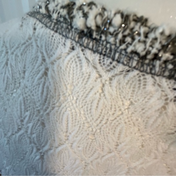 Aeropostale white gray fluffy crochet lace long sleeve soft sweater Size L - Picture 4 of 11